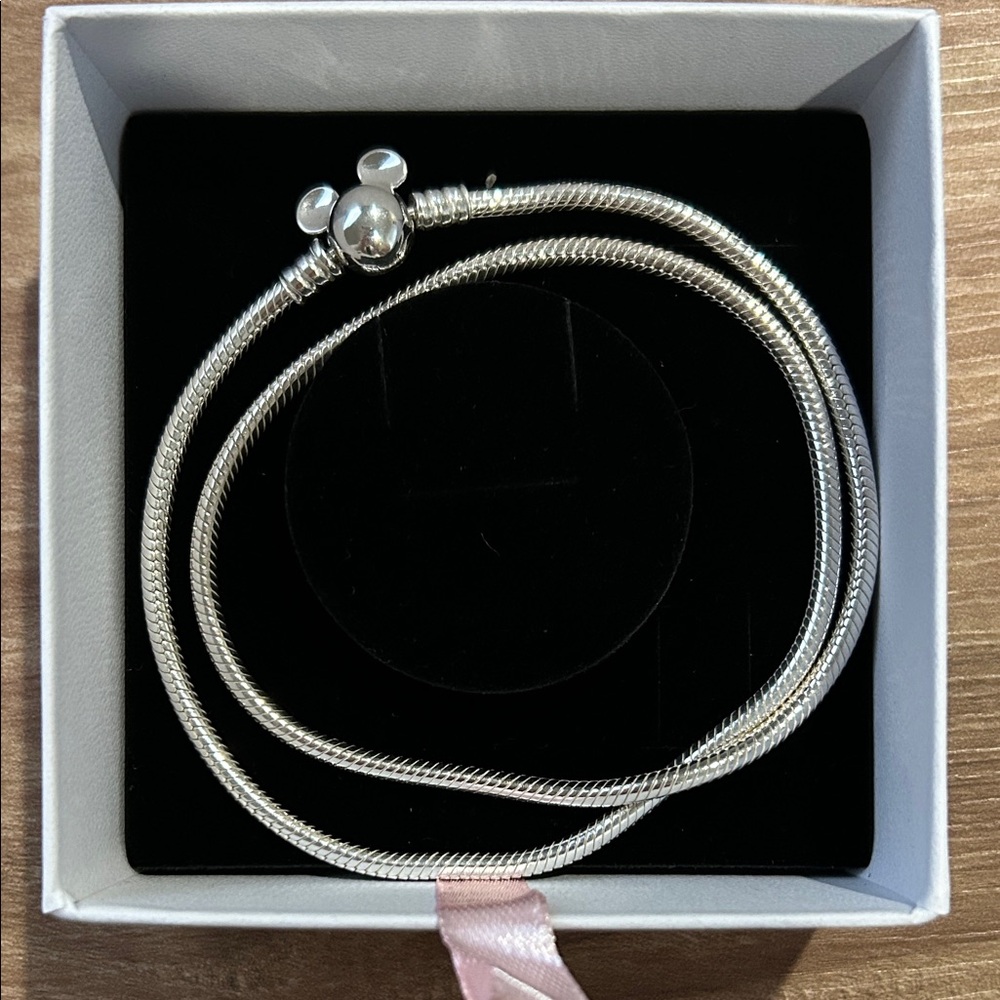 Pandora Mickey Mouse clasp necklace